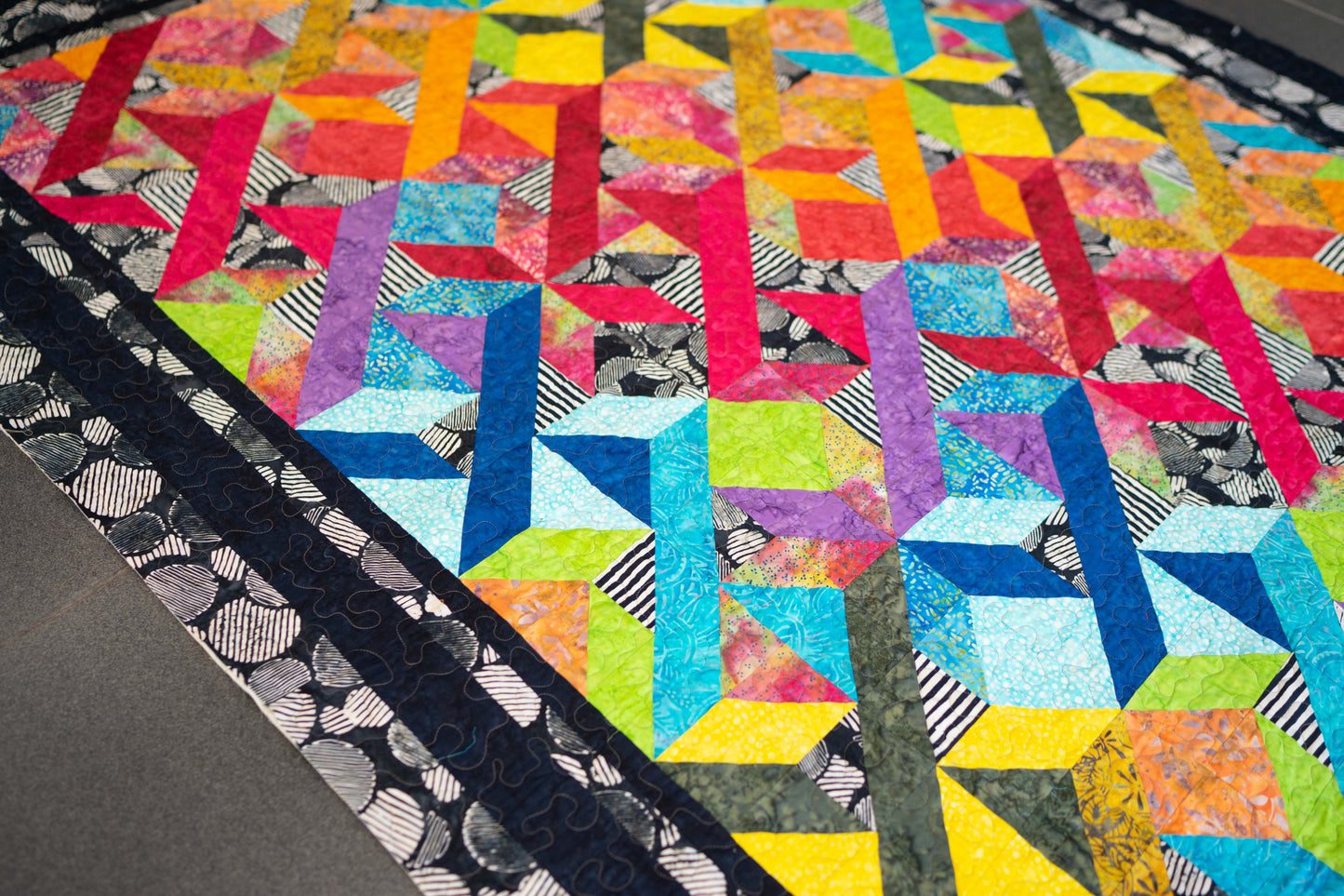 Phoenix by 16 Fat Quarters (inc Pattern)