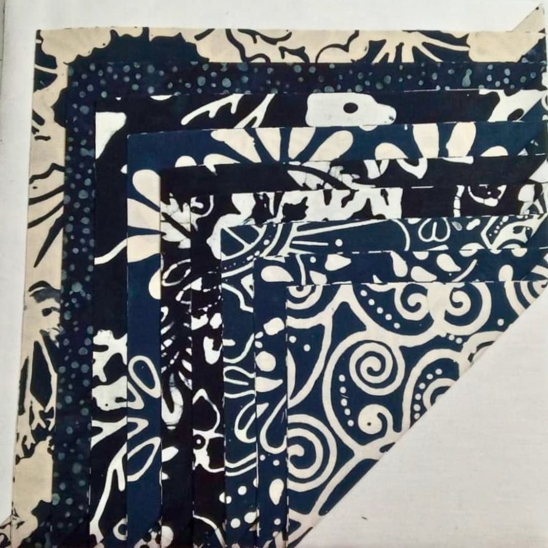 Charm Pack - Blacks and Whites