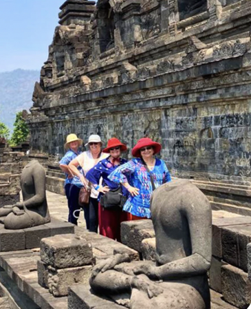 Explore the Unseen – Bali Cultural Retreats & Wild Borneo Expeditions