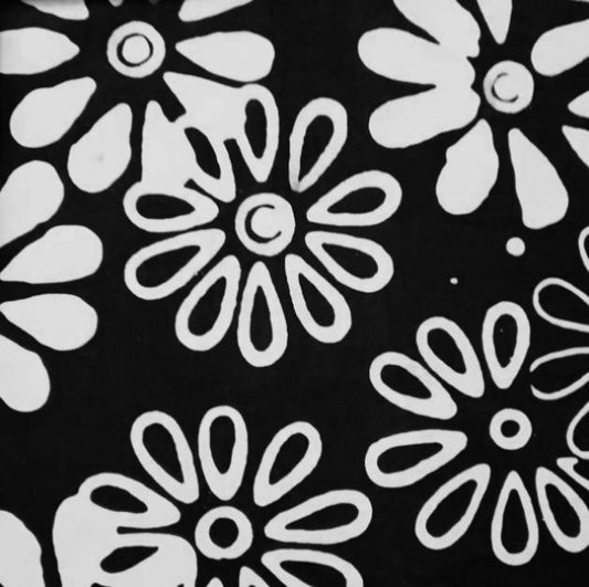 Black and White Daises (Wholesale)